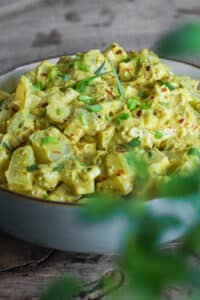 ENSALADA PAPA Y HUEVO VEGANA ensalada papa y no-huevo
